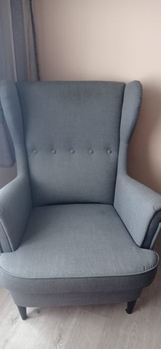 Zestaw 2 fotele IKEA Strandmon, fotel szary i czerwony, kanapa szara