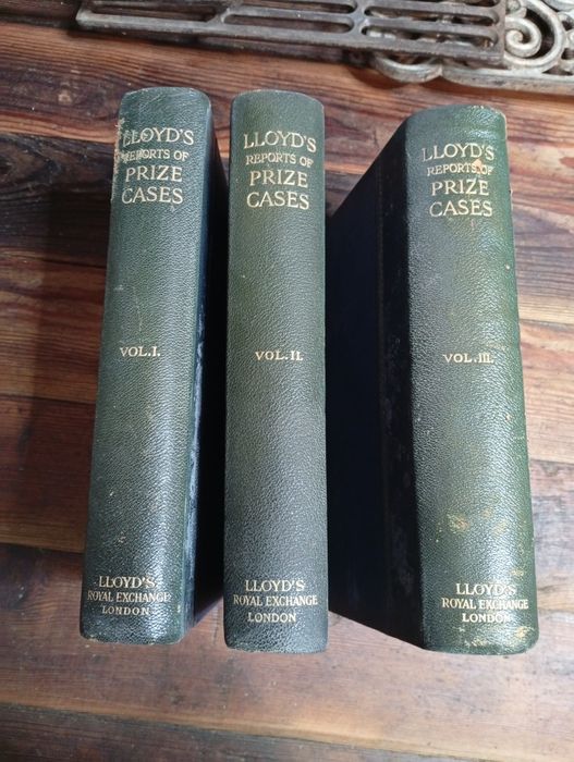 Conjunto de 3 livros antigos “Lloyd’s Reports of Prize Cases” (Vol. I,