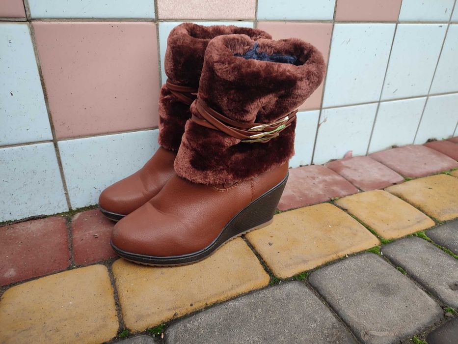 Черевички жіночі