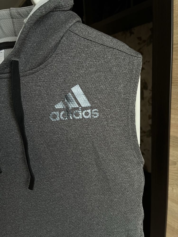 Жилетка Adidas Climalite Размер M