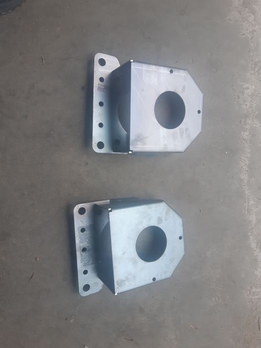 Mocowanie sprężyny nissan terrano