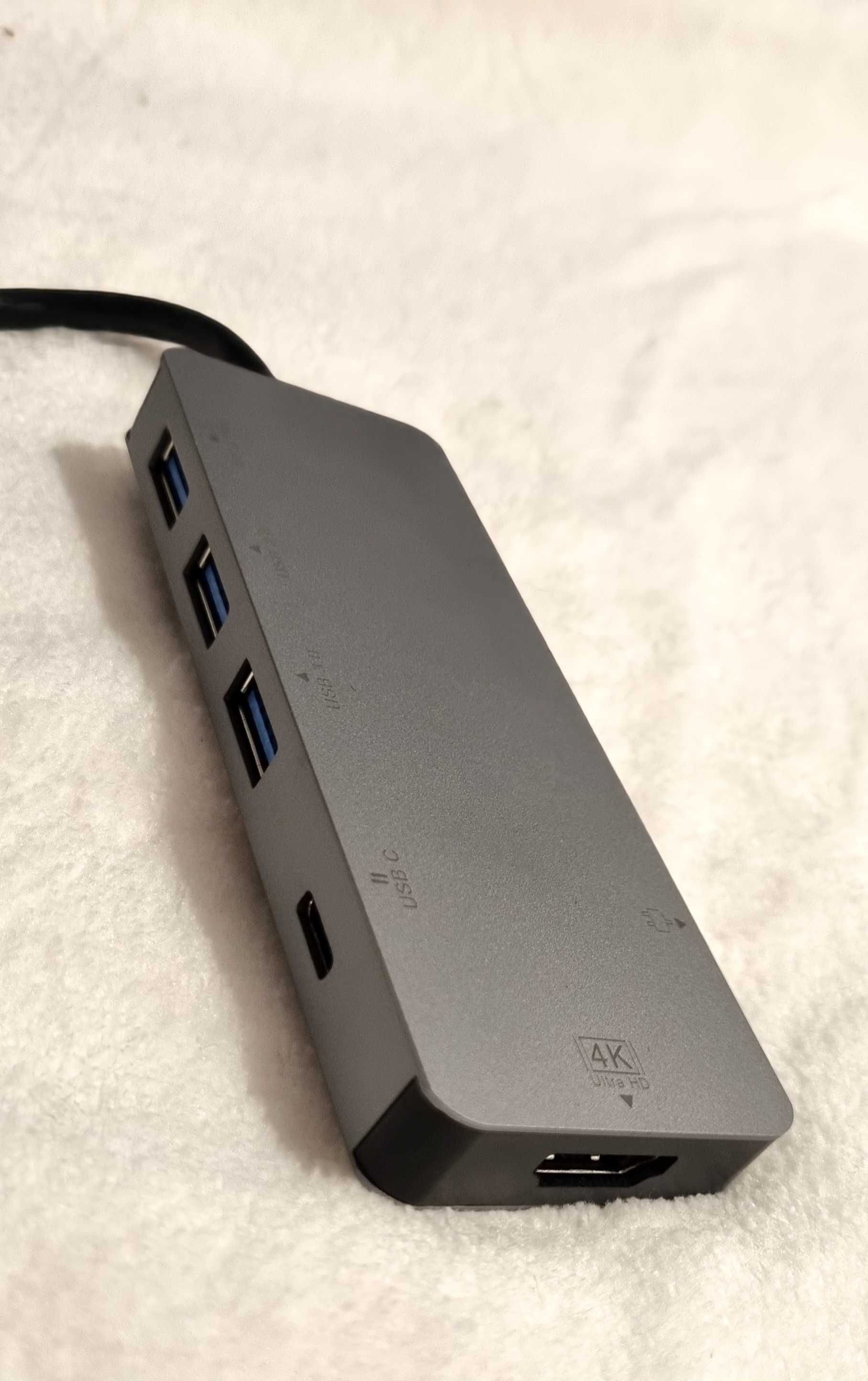 HUB USBC 6 portów HDMI 4K Plug and Play USB-C 3xUSB-A
