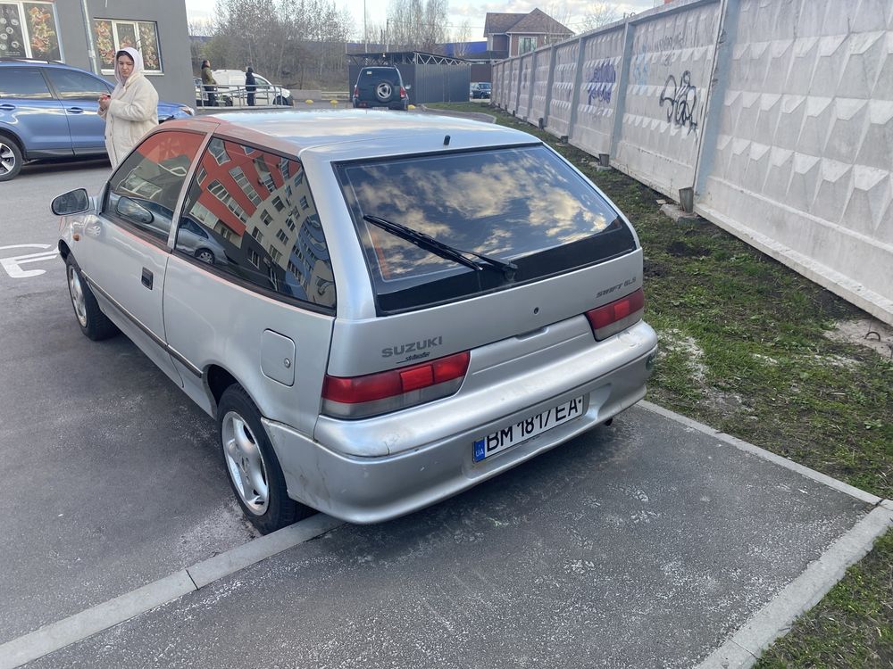 Продам бюджетне авто на автоматі suzuki swift