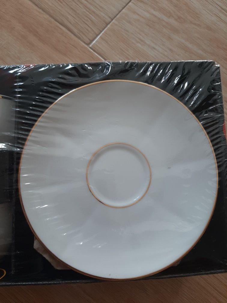 Vende se conjunto de café de porcelana novo da Vista Alegre