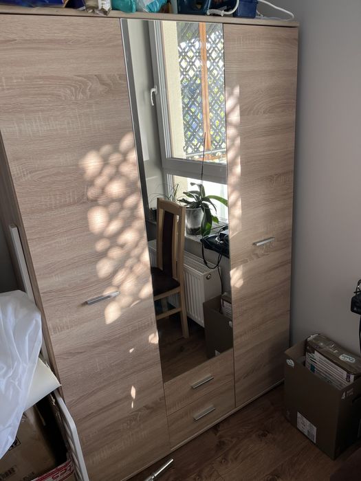 Sprzedam szafe z lustrem