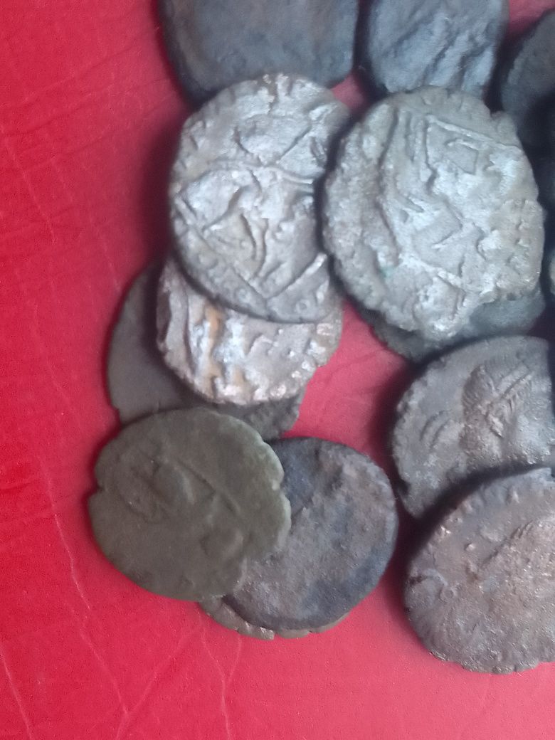 Lote de 20 pequenas moedas Romanas século IV