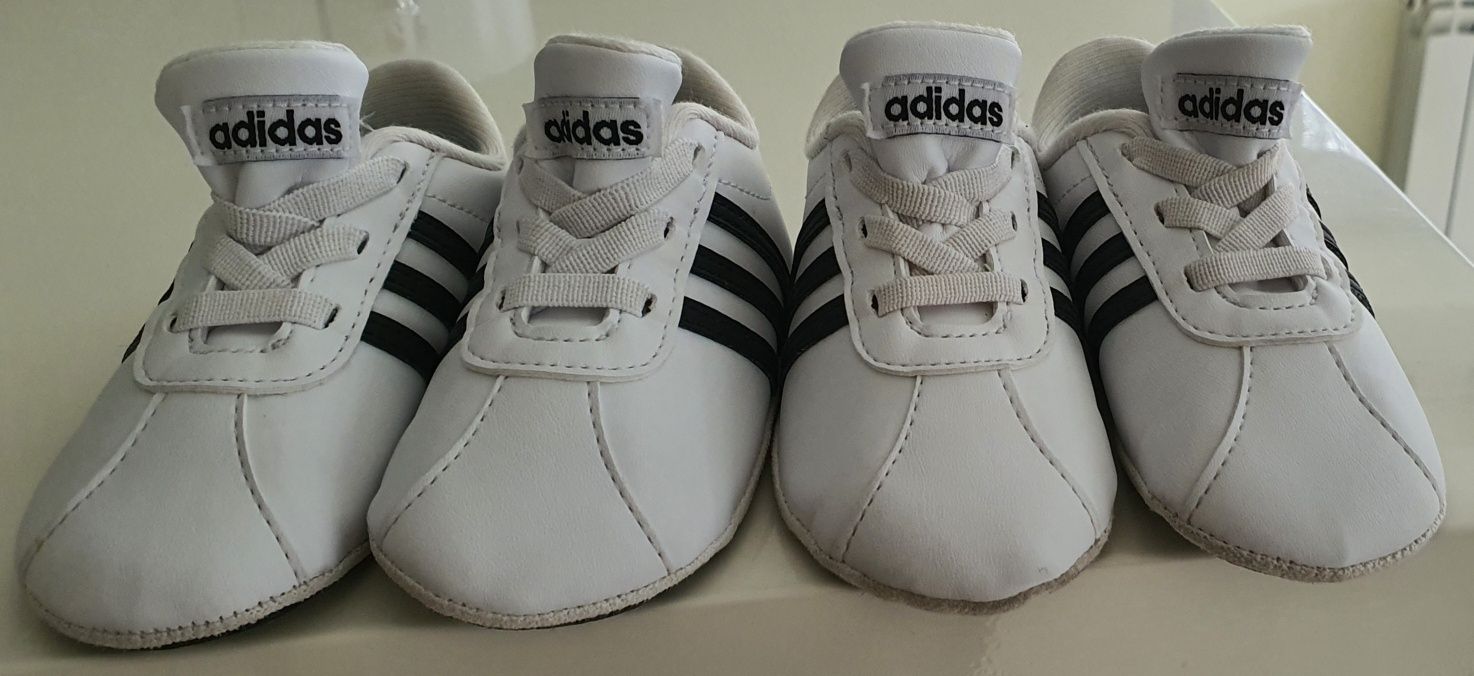 Buciki,buty chłopięce sportowe Adidasy Adidas dla bliźniaków r.20