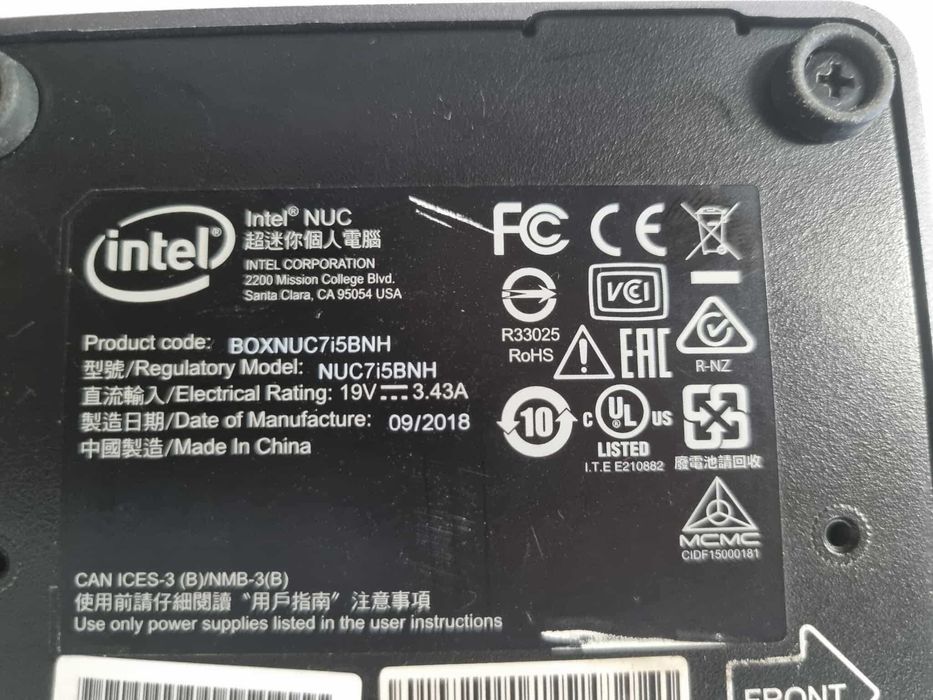 Komputer mini PC Intel NUC i5-7260U, 8GB, NUC7i5BNH