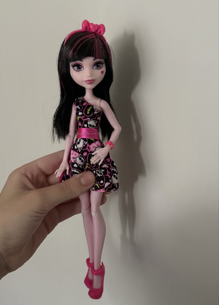 Лялька Monster high Дракулаура г2 з серії how do you boo