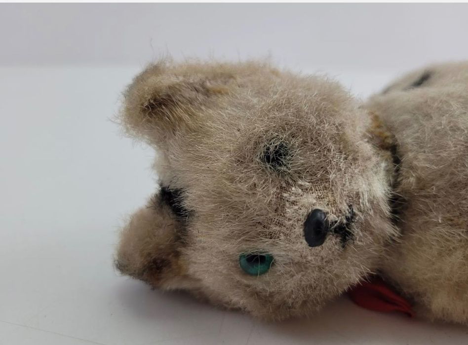 Игрушка механическая Кот с мячиком . 1960 год