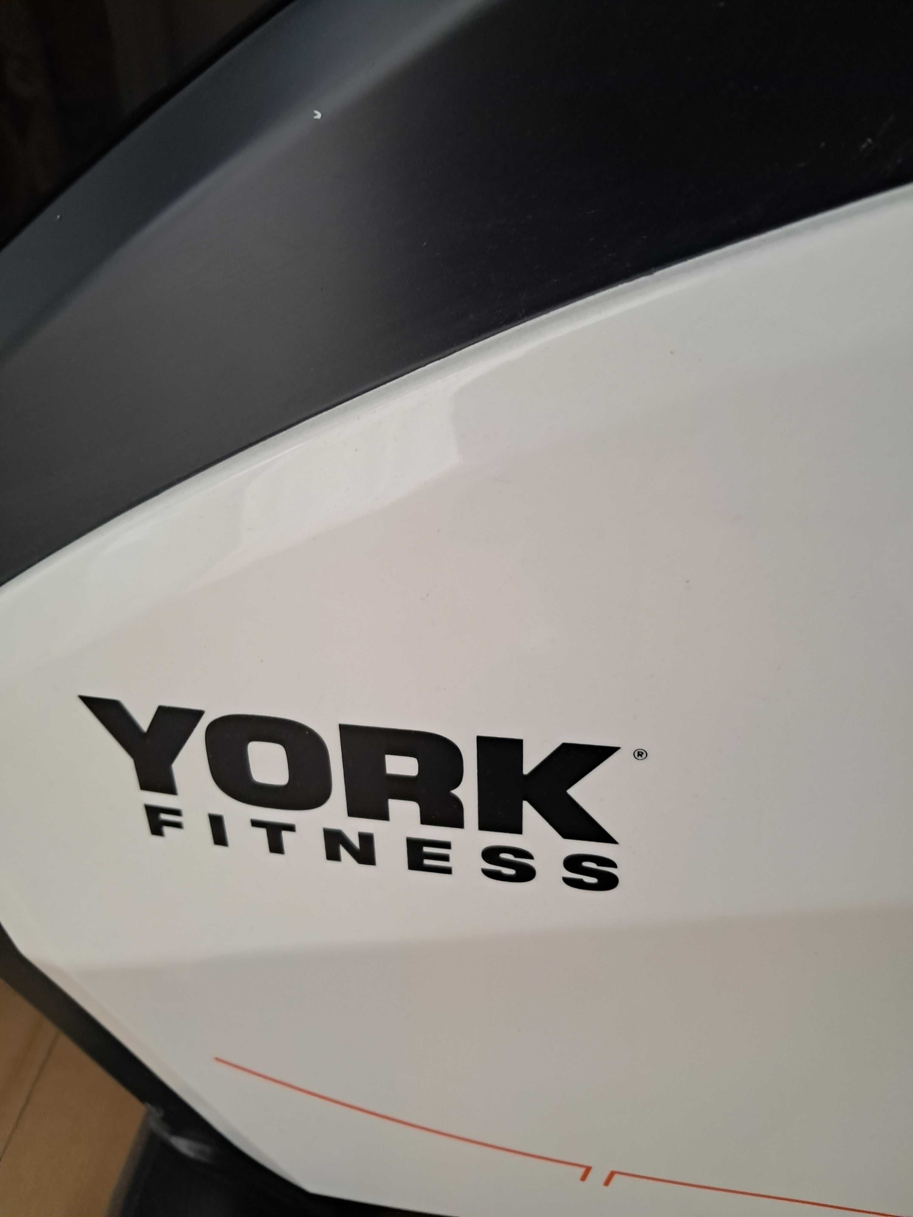 Rower stacjonarny york