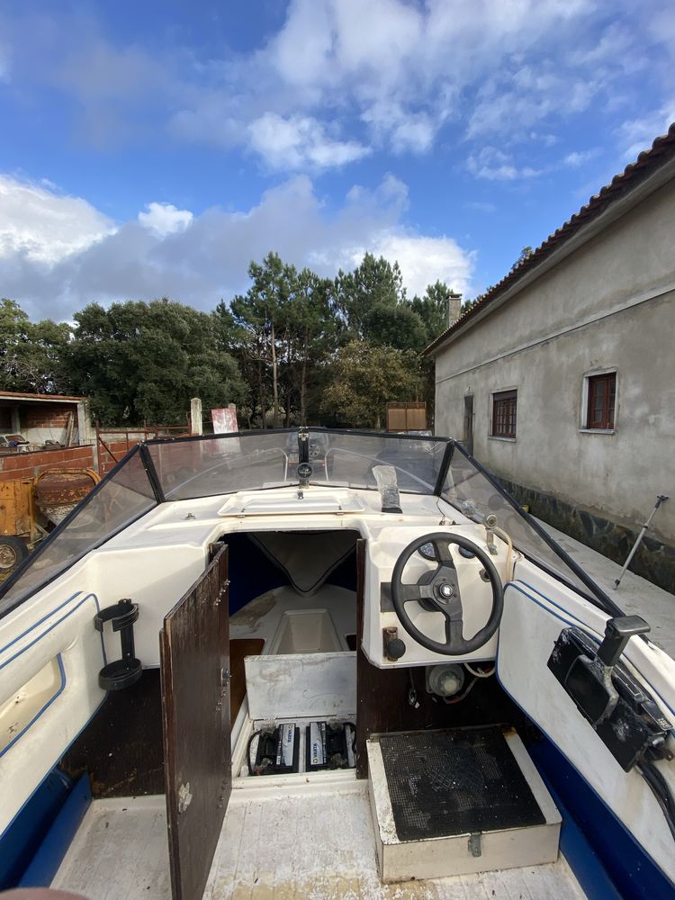 Embarcacao de Recreio