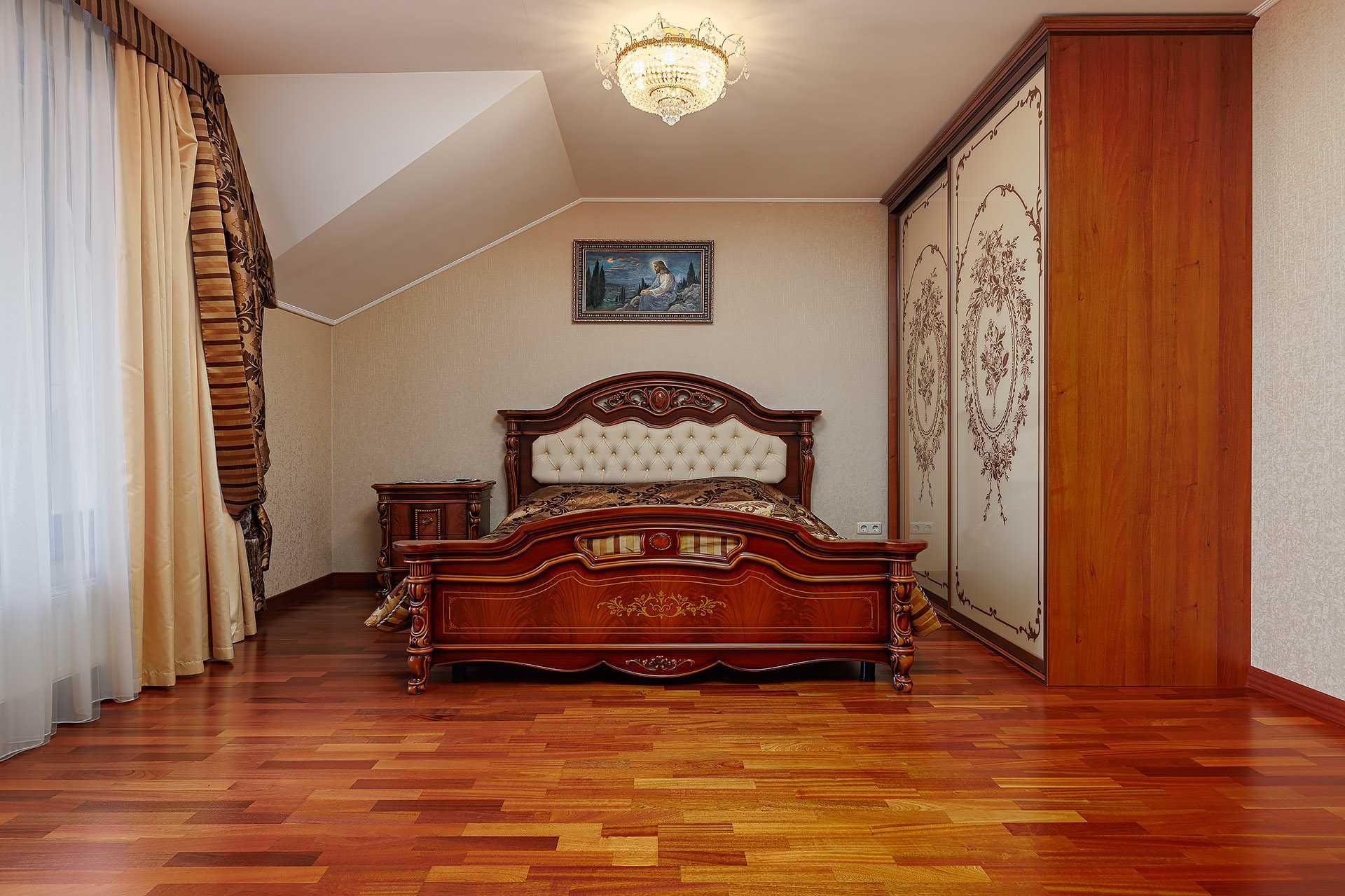 Продаж  будинку 300 м кв. 10 хв від центру міста на вул. Харківська