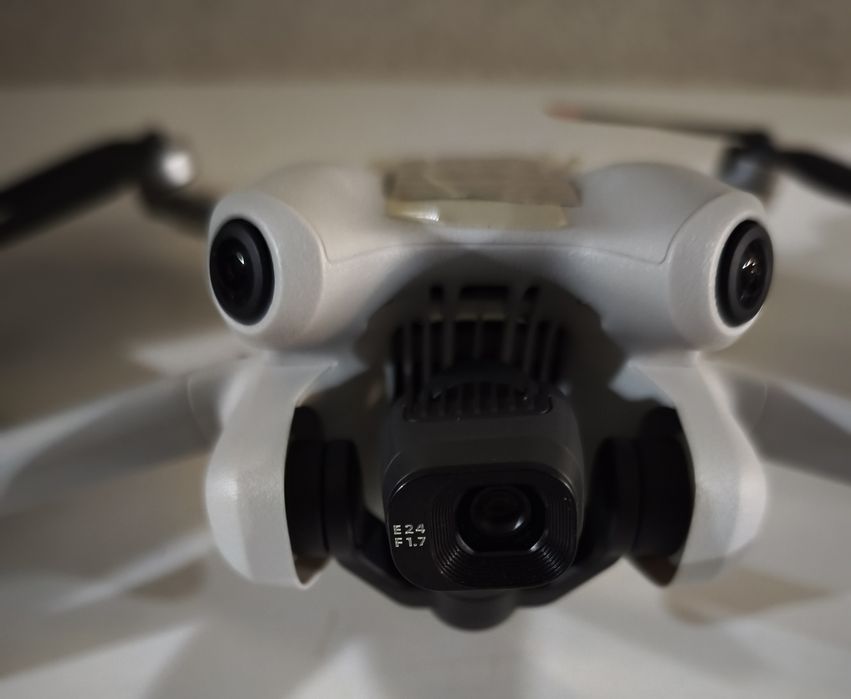 Drone Dji Mini 4 pro fly more combo + extras