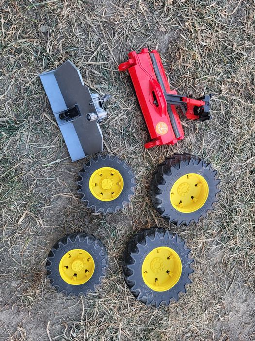 Dodatkowe koła,  zamiatarka bruder