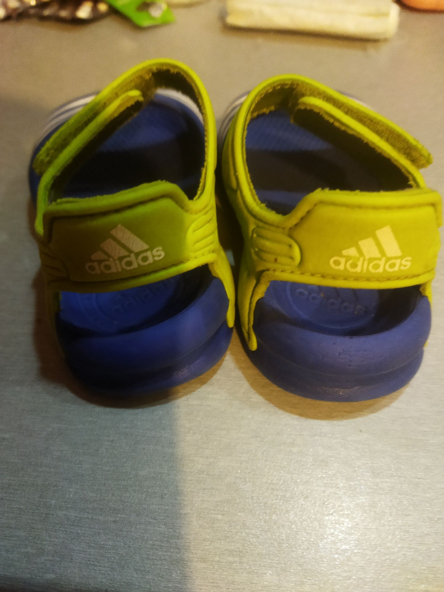 Sandały adidas dziecięce 20