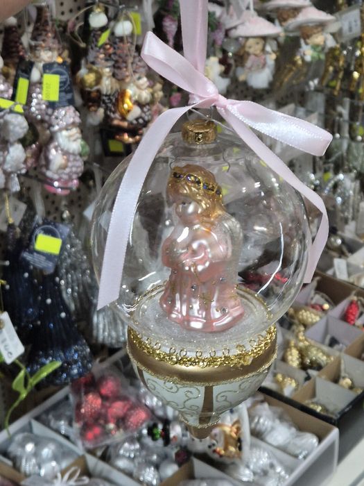Szklana bombka Aniołek w szklanej kuli