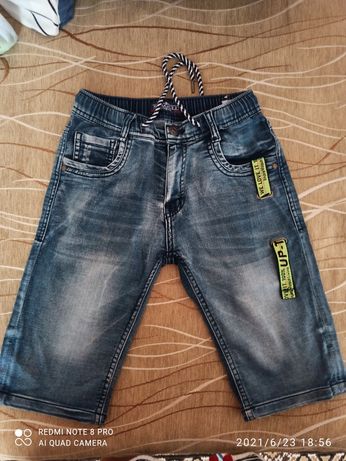 Шорты джинсовые 8-9 лет