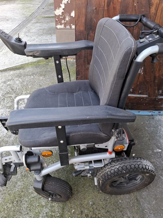 Wózek elektryczny inwalidzki