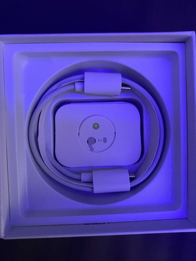 AirPods Pro 2 z ANC jak nowe, raz połączone