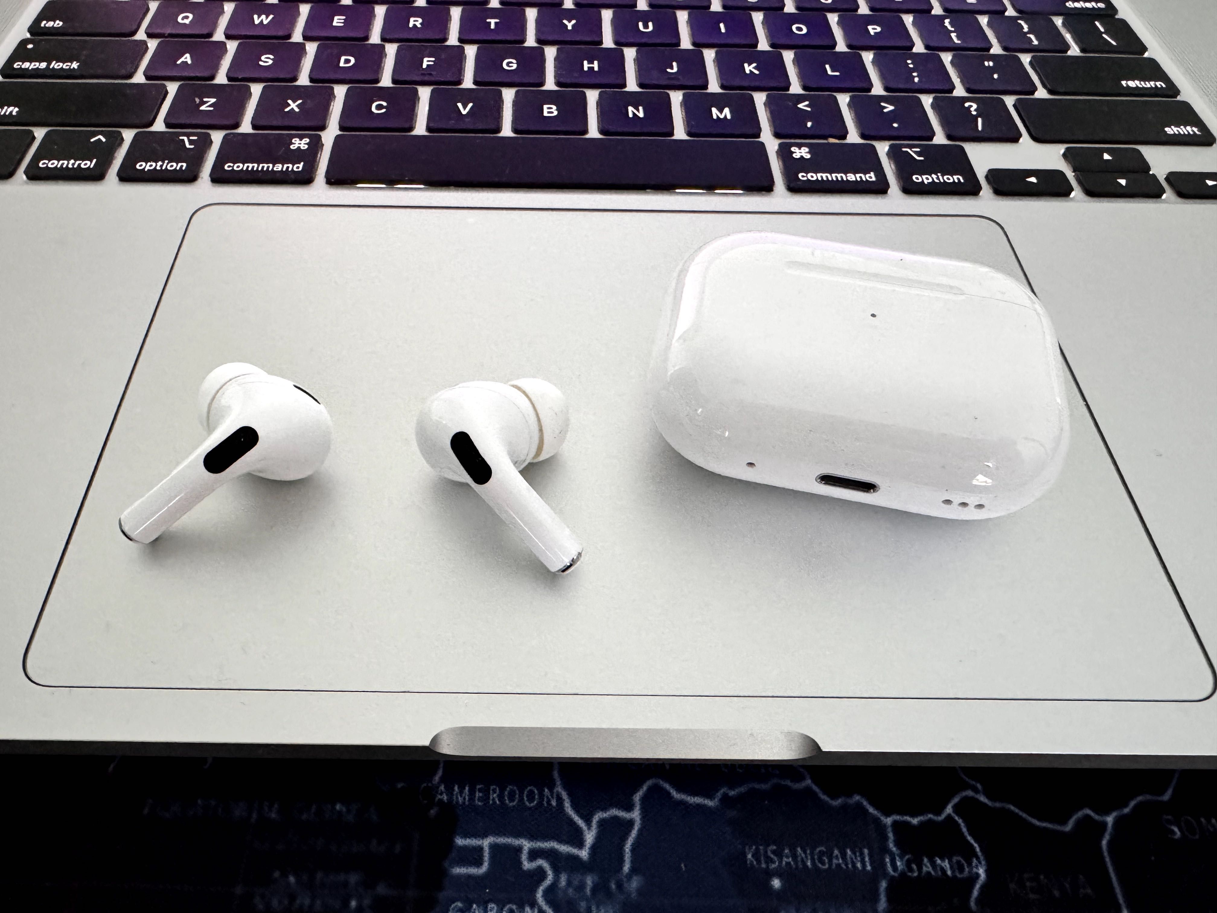 AirPods Pro 2gen model A2698 A2699 A2700