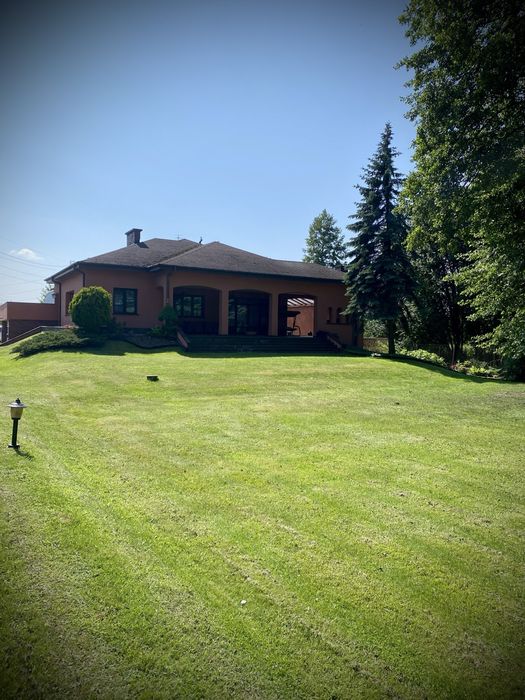 Dom 360m2 z dzialką 3000m2