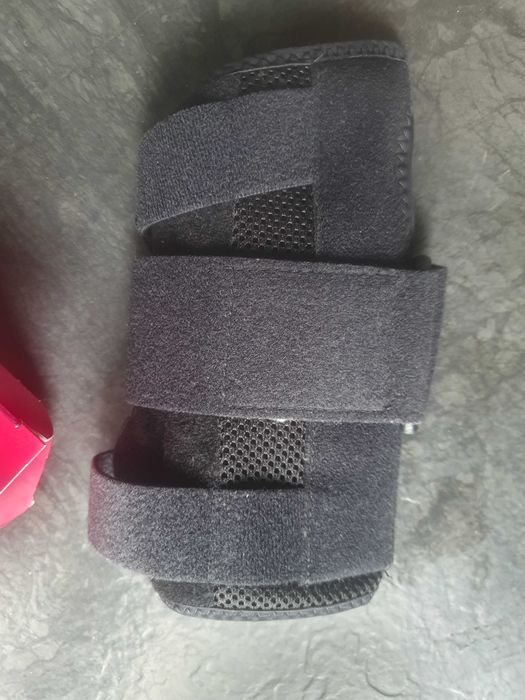 Nowa orteza nadgarstka lewa lub prawa reka regulowana elastyczna gips