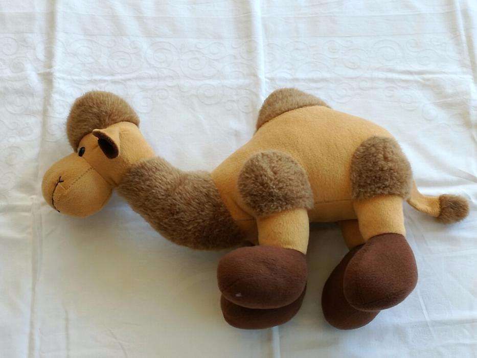 Peluches de qualidade - camelo e cão