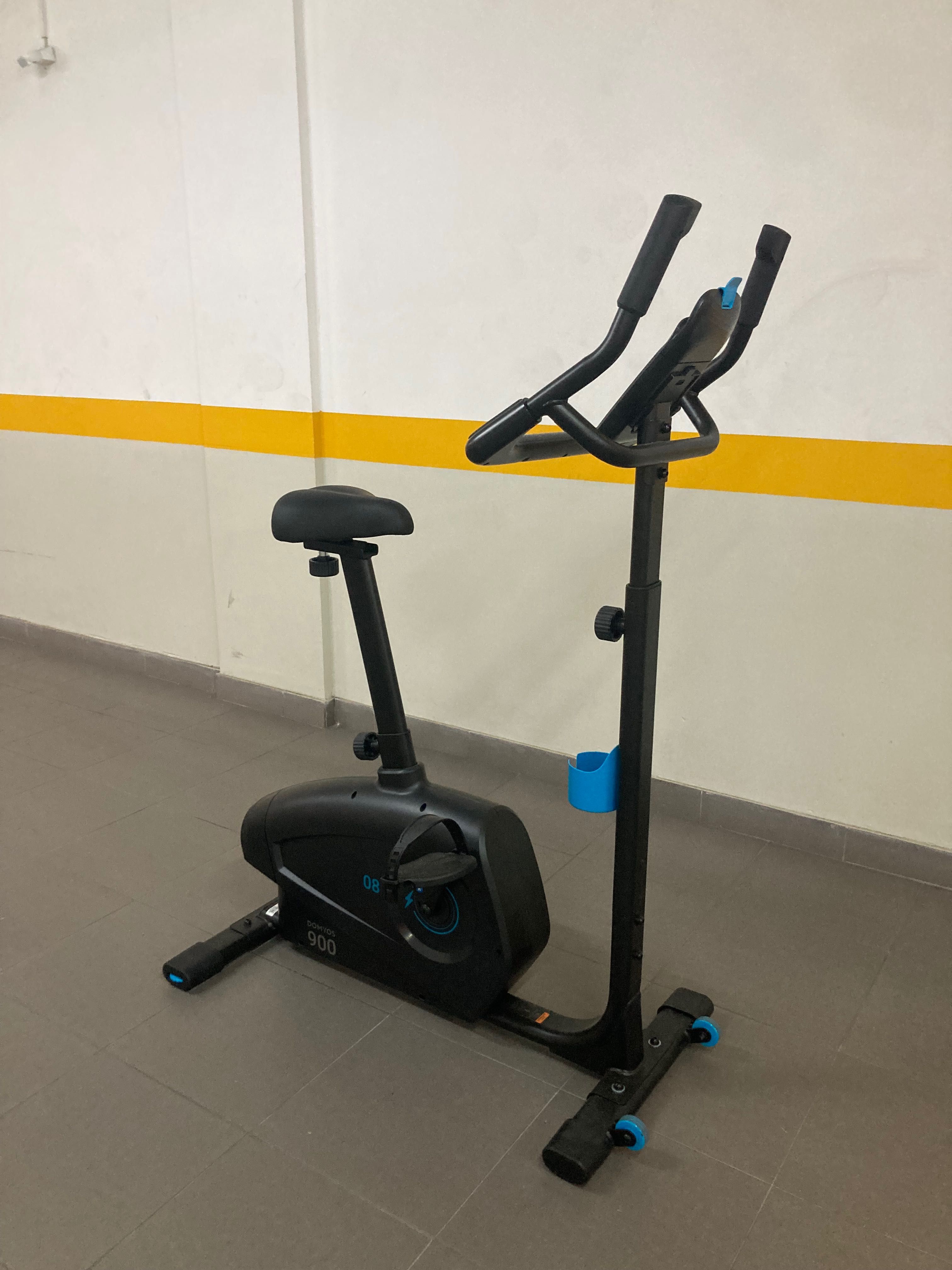 Bicicleta estática Domyo 900