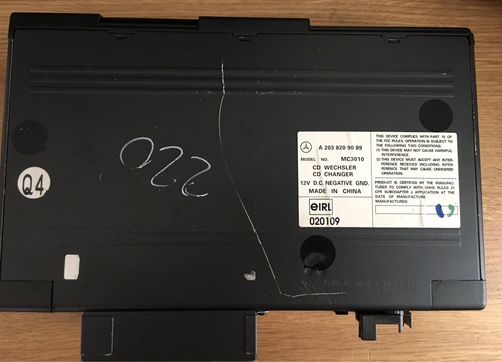 Програвач проигрыватель CD чейнджер Mercedes-Benz W203 A2038209089