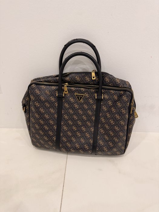 Сумка доя ноутбука Guess