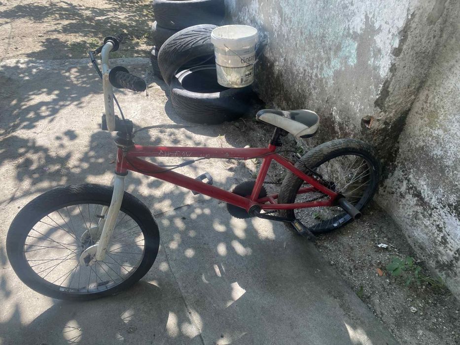 Vendo duas BMX..
