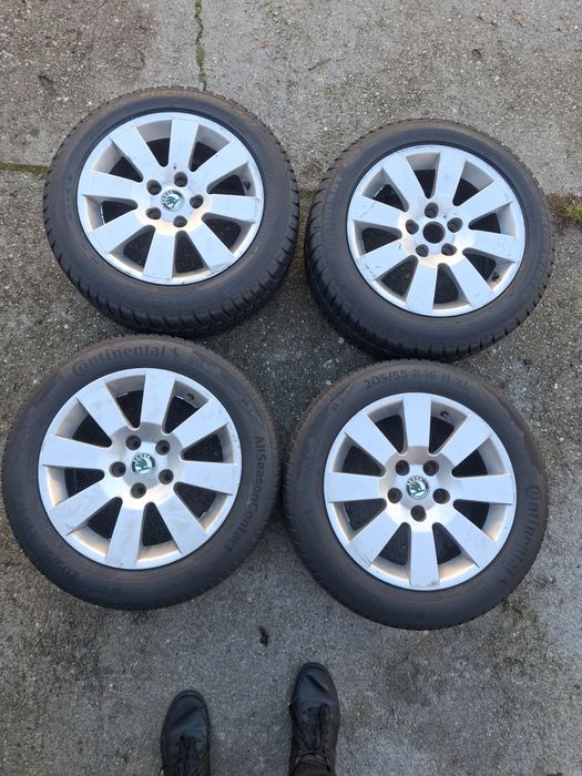 Alufelgi Koła skoda  5x112 z oponami 205/55 r16