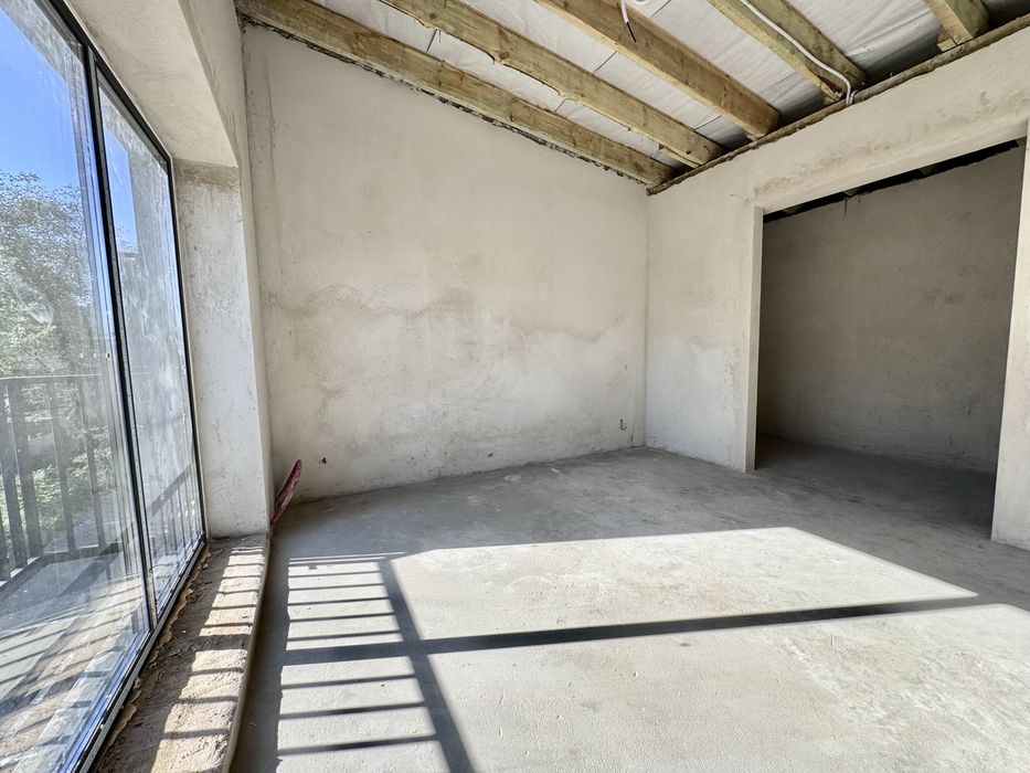 Новий котедж (двоян) в центрі міста