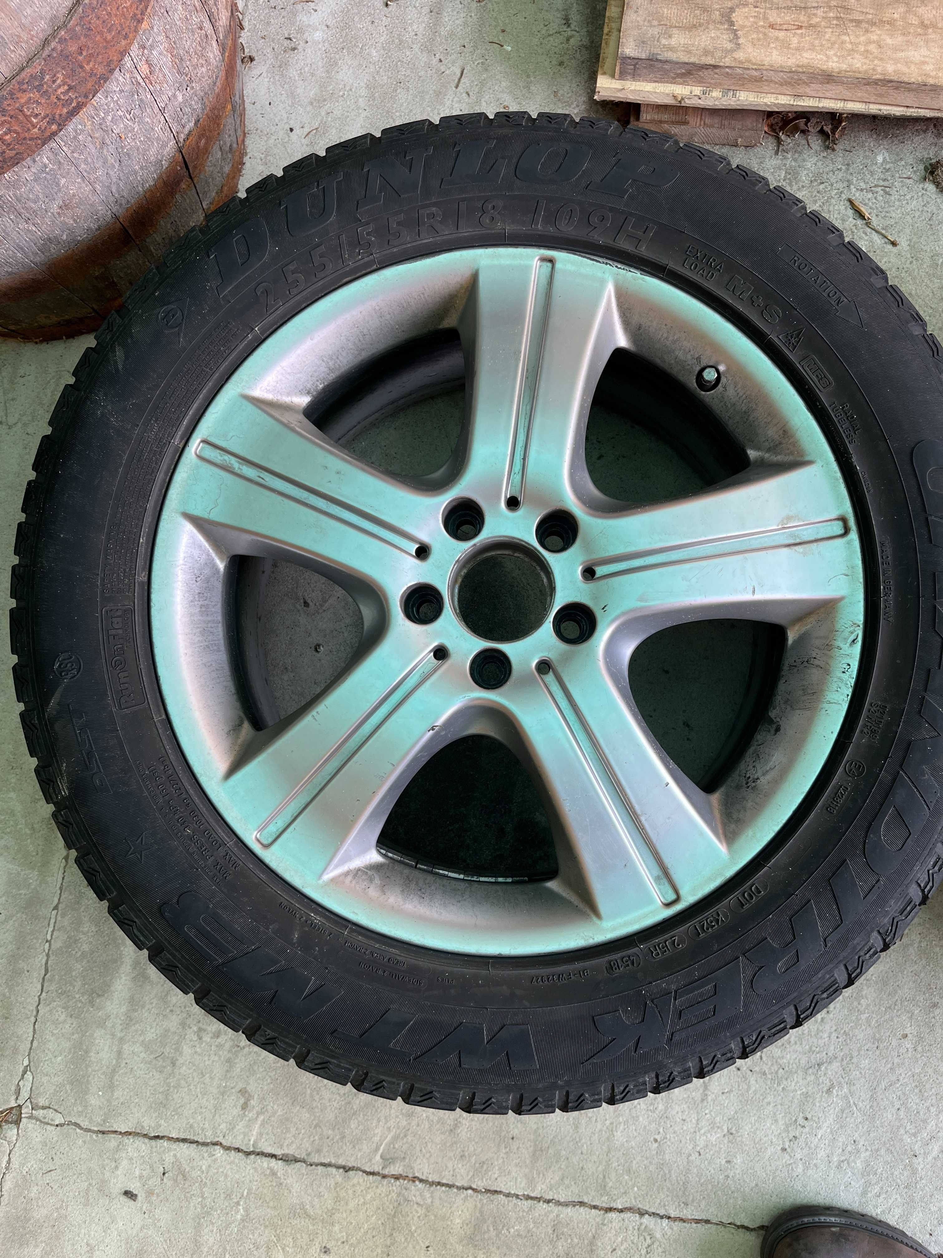 Opony zimowe Dunlop 255/55 + felgi R18 Mercedes