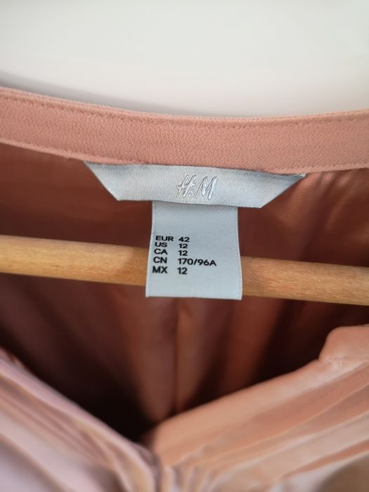 Sukienka damska xl 42 H&M hm pudrowy róż prosta elegancka z dekoltem w