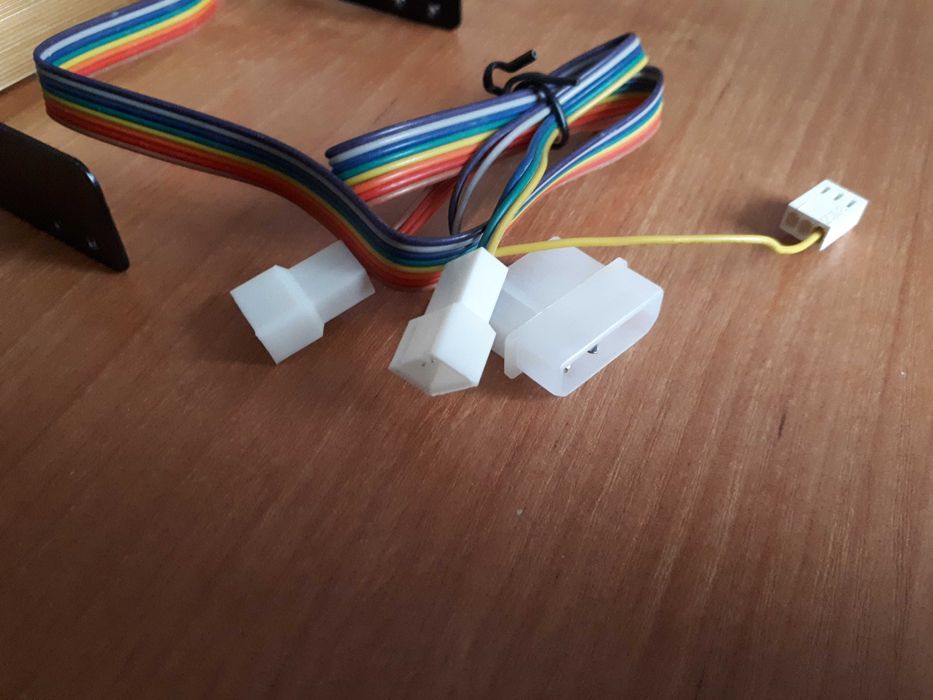 Regulator obrotów wentylatorów do komputera stacjonarnego