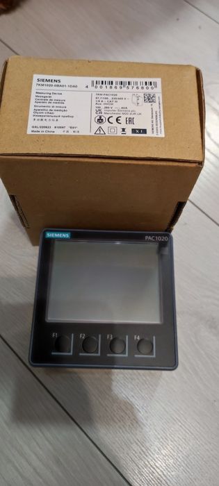 Miernik analizator parametrów sieci z licznikiem PAC1020 Siemens'a