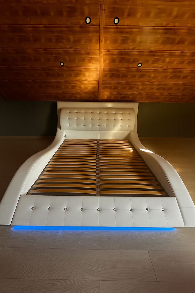 Łóżko 180x200 beżowa ekoskóra podświetlenie led
