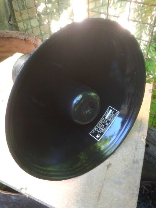 Потужний гучномовець