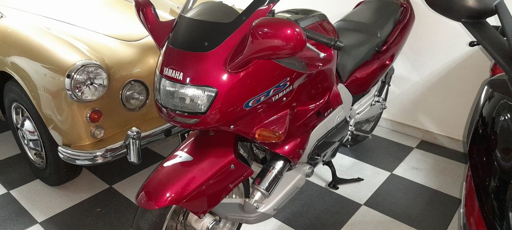 Yamaha GTS 1000 01/1995 em estado de concurso.