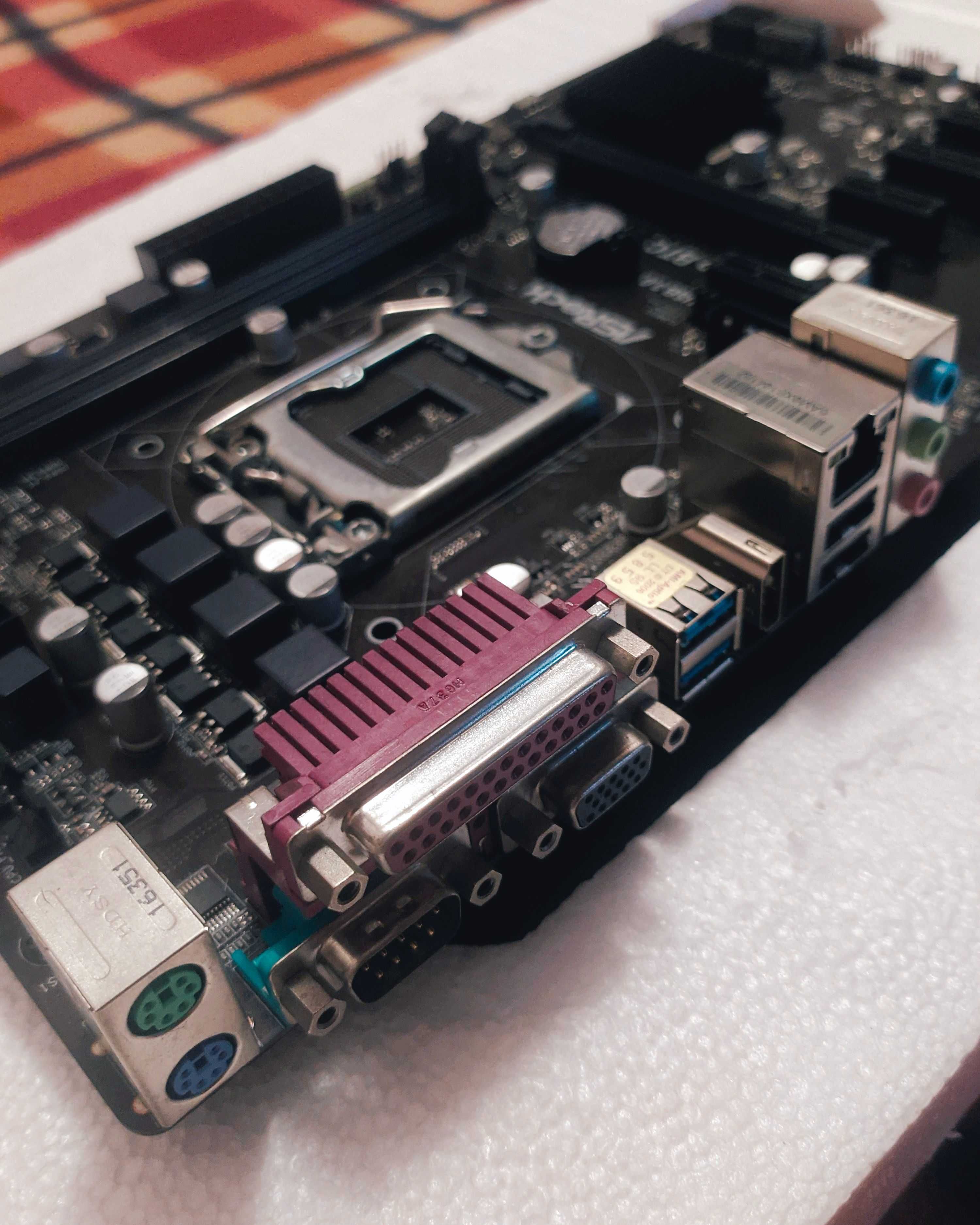 Материнська плата ASRock H81 Pro BTC+