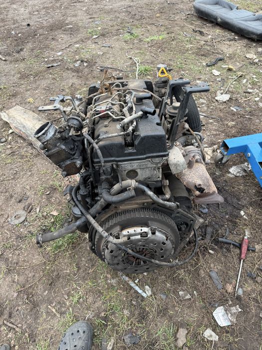 Мотор/двигатель таракан/hundai terracan/carnival/карнавал 2.9