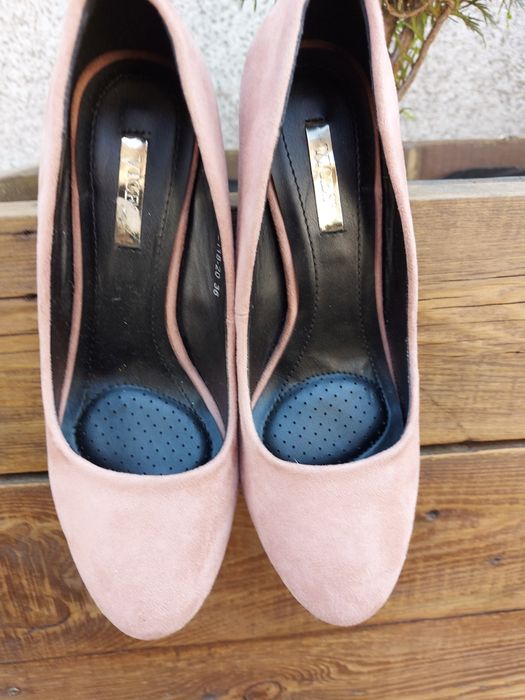 Buty szpilki na szerszym obcasie/ słupku 36