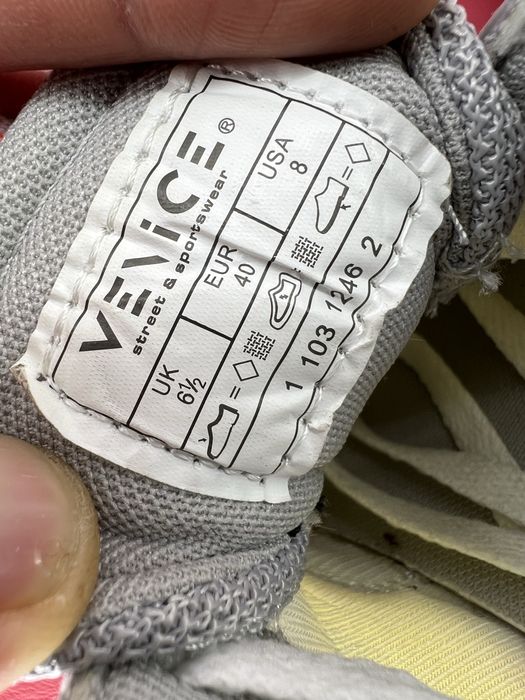 кросівки жіночі 40р. Venice Sneaker Grau