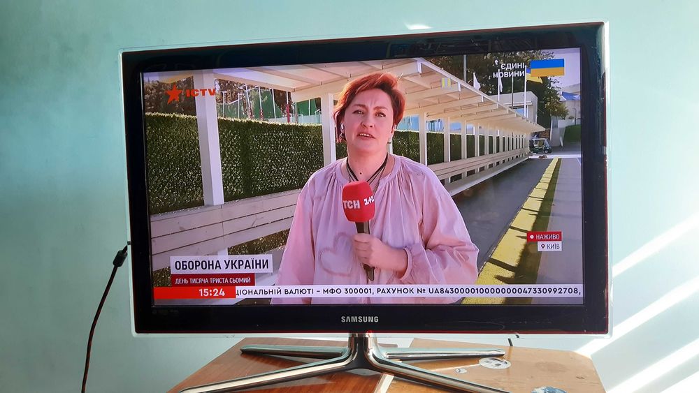 32" SAMSUNG UE32C5000QW , лед телевізор.