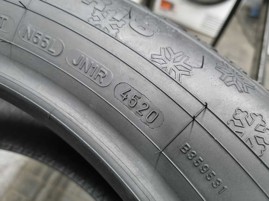 225/55/18 102H Dunlop SP Winter Sport 4D Dot.4520R