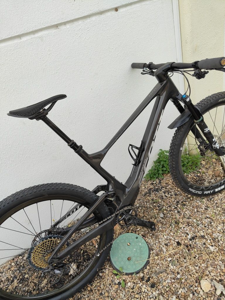 2799€
Scott Spark team upgrade 
Rodas carbono roval Control 
Suspensão