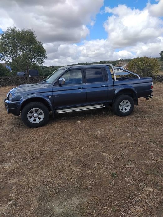Mitsubishi L200 straker