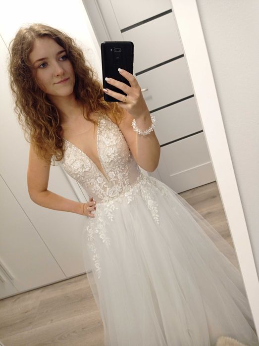 Susane, śmietankowa suknia ślubna